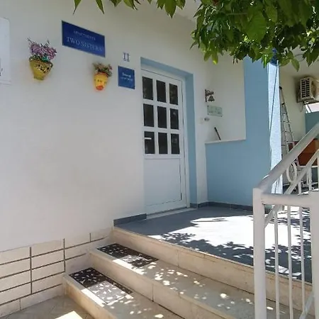 Vesna - With Private Bathroom Near Sea *
